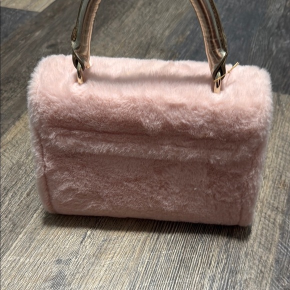 Disney Princess Pink Faux Fur Handbag with Gold Sequin Bow for girls - Picture 3 of 11